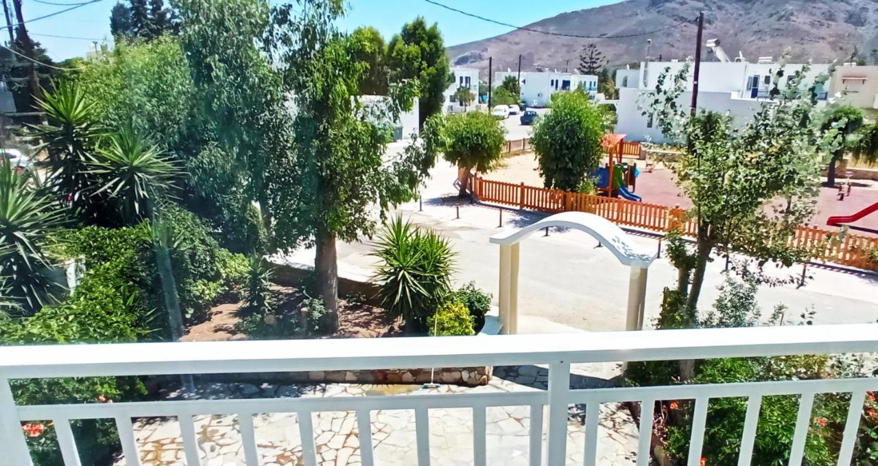 Marilen Appartement Livadia  Buitenkant foto