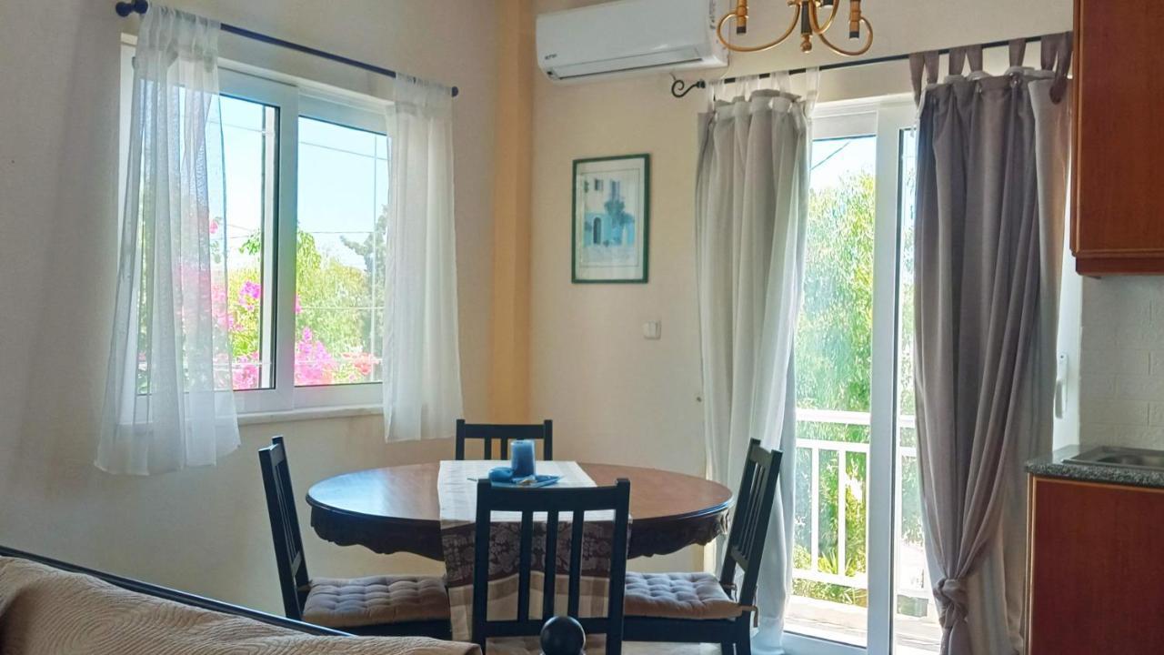 Marilen Appartement Livadia  Kamer foto