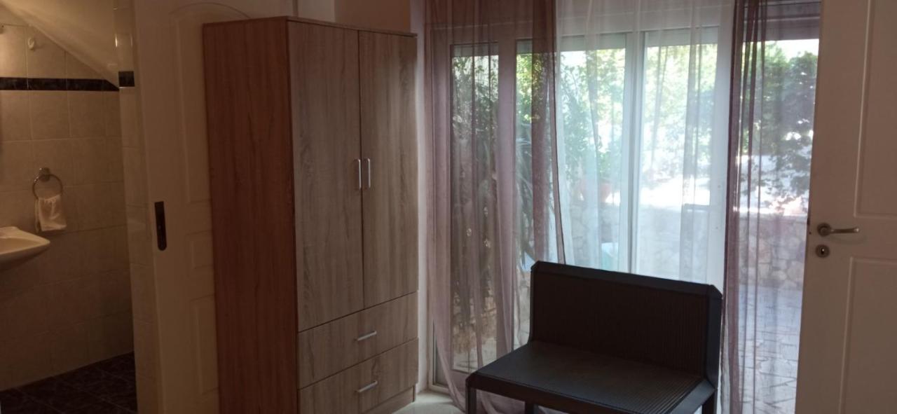 Marilen Appartement Livadia  Buitenkant foto