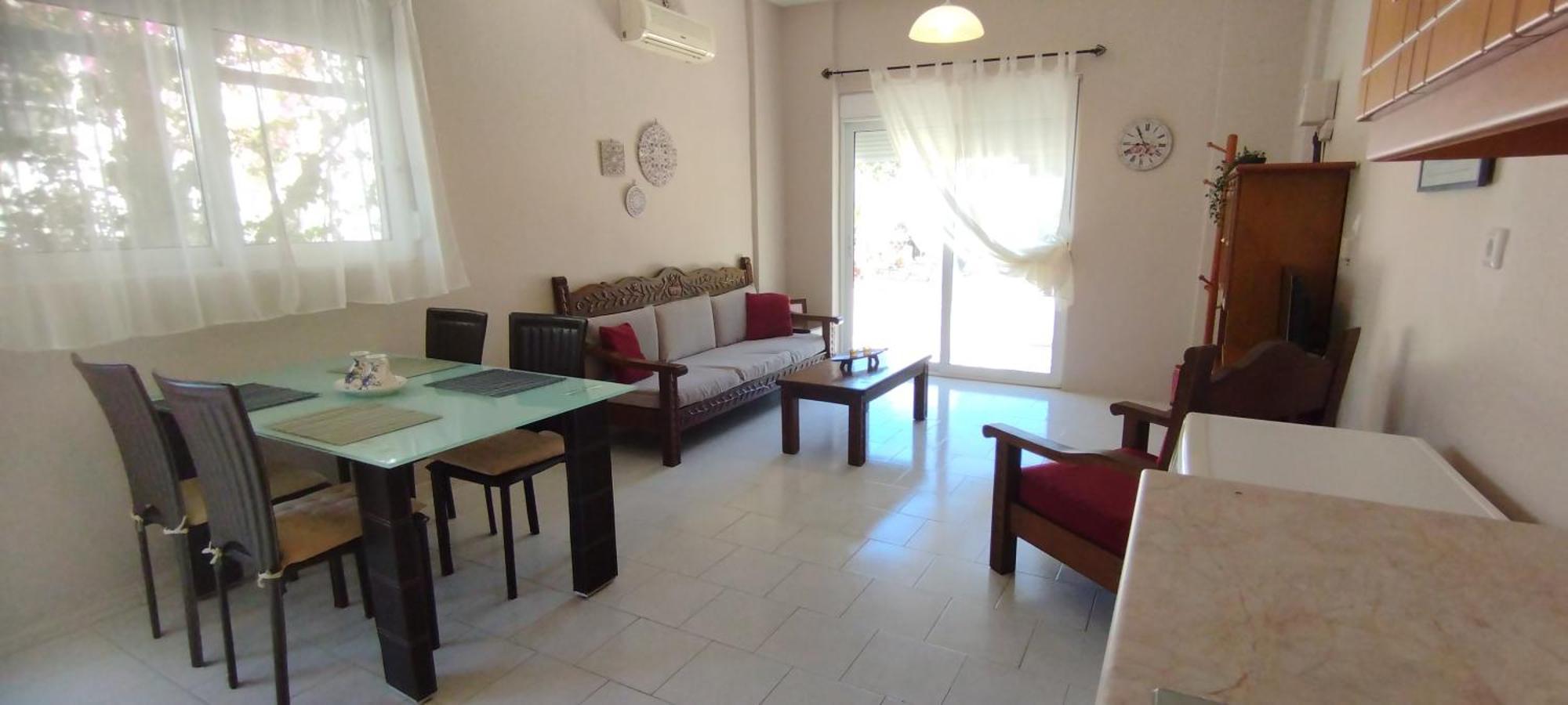 Marilen Appartement Livadia  Buitenkant foto